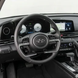 Hyundai Elantra Silver