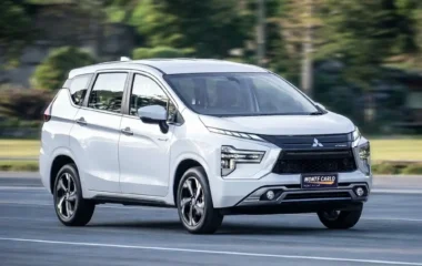 Mitsubishi Xpander White