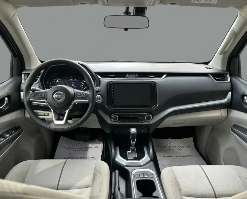Nissan Xterra 2022 Silver